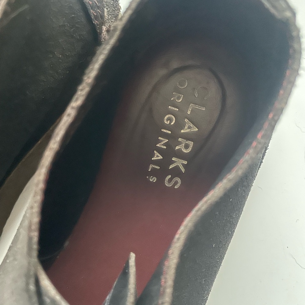 Clarks Black Chukka Boots with Navy Laces - Picture 4 of 7